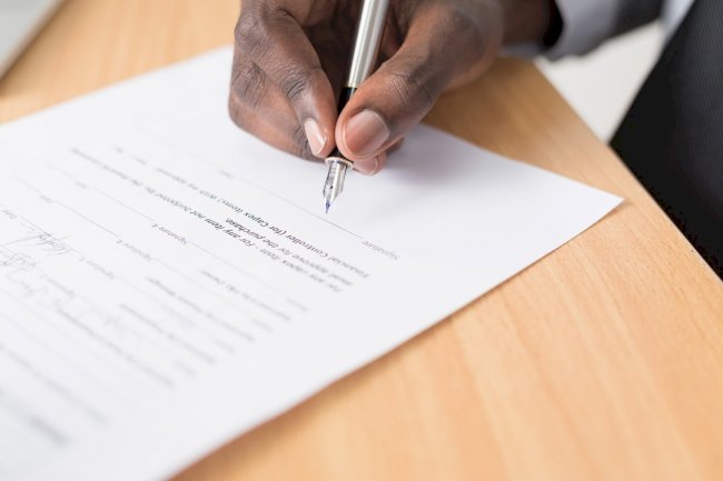 5 Reasons You Need An Entertainment Lawyer